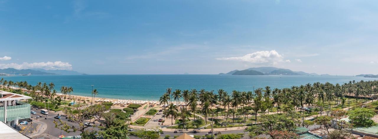 Golden Lotus Central Hotel Nha Trang Exterior foto